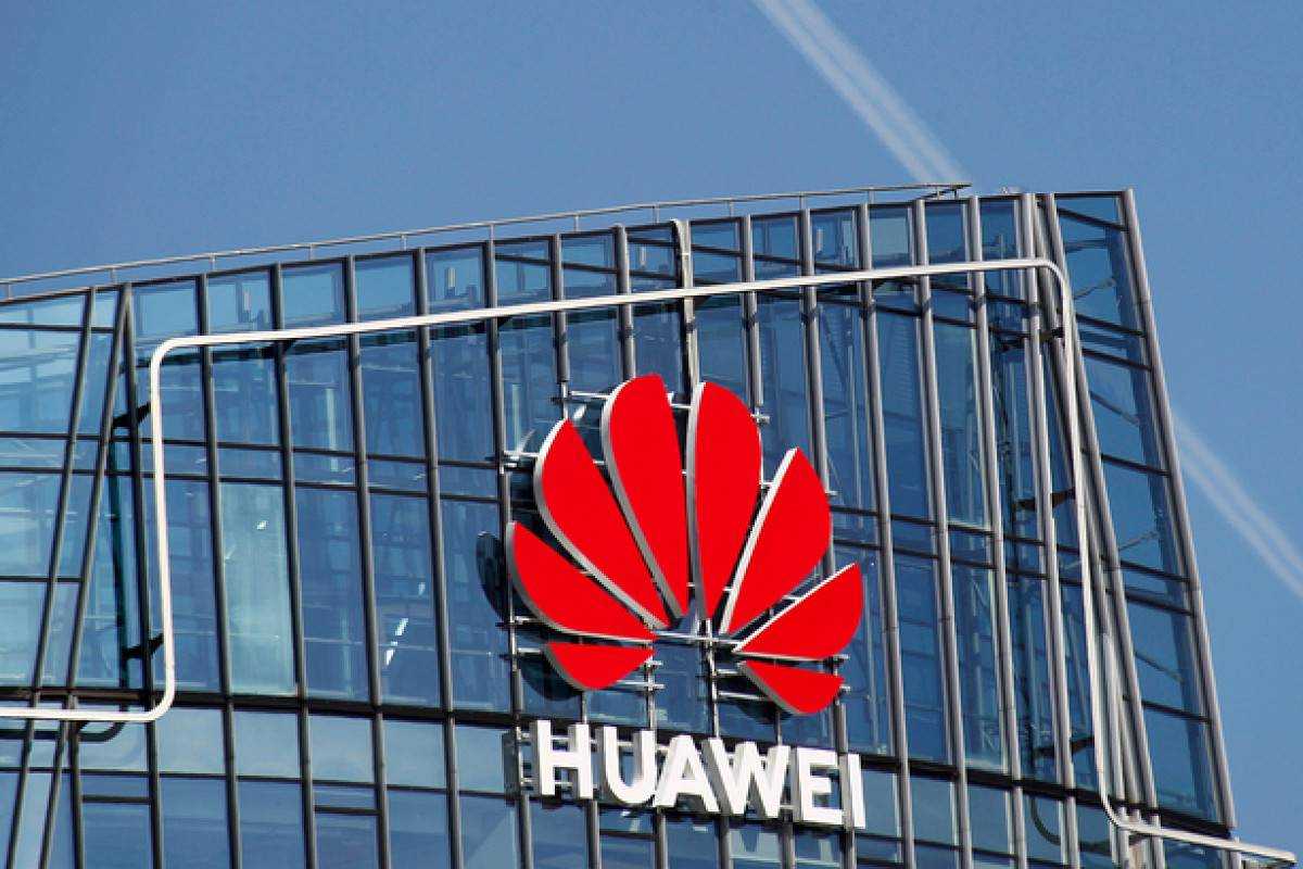 Мэй одобрила участие Huawei в создании мобильной связи 5G в Британии