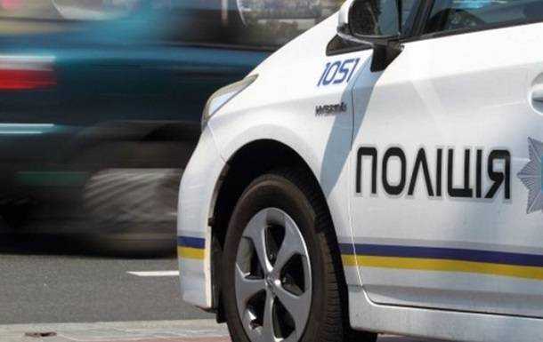 В Кропивницком грузовик протаранил авто с полицейскими