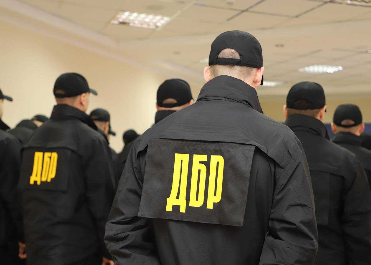 Спецназ ГБР пришел в музей, где Порошенко проводил презентацию картин
