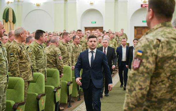 Зеленский созывает заседание СНБО из-за коронавируса
