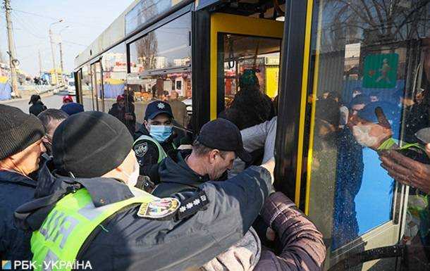 В Киеве за нарушение карантина накажут трех человек