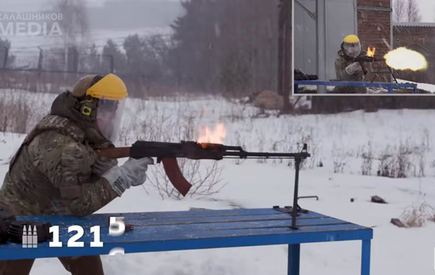 На видео показали, как загорелся РП Калашникова