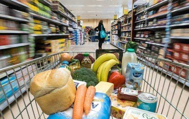 Государство надавило: супермаркеты перед Пасхой начали снижать цены