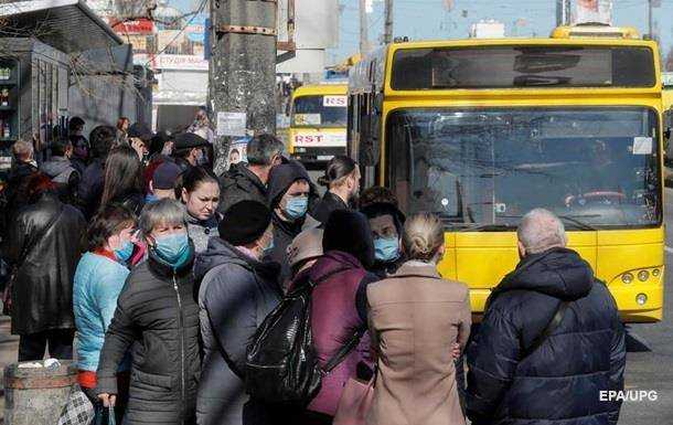 Украинцы нескоро увидят возобновление транспорта