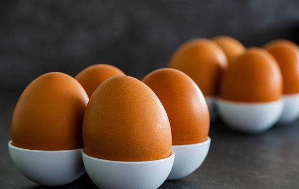 Блогер показал, как почистить яйцо, и стал звездой