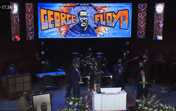 В США попрощались с погибшим Джорджем Флойдом, мэр плакал у гроба