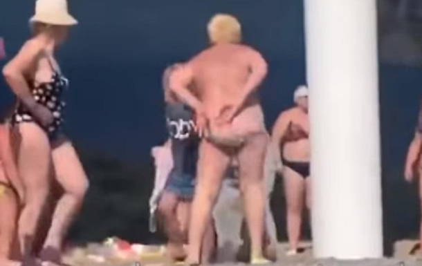 Драка голых пляжниц в Крыму попала на видео