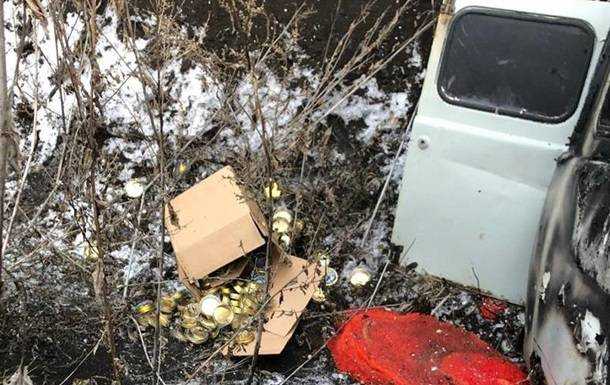 На Харьковщине сгорел микроавтобус с контрабандной икрой