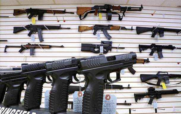 В США значительно вырос спрос на огнестрельное оружие