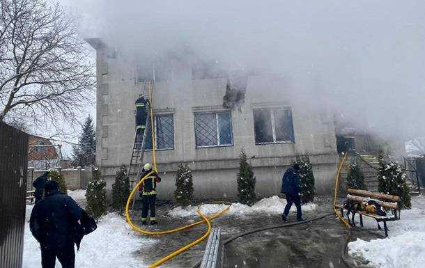 Опубликовано видео начала пожара в доме престарелых Харькова