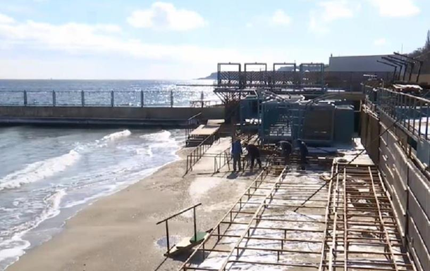 Шторм  в Одесі знищив кілька пляжів