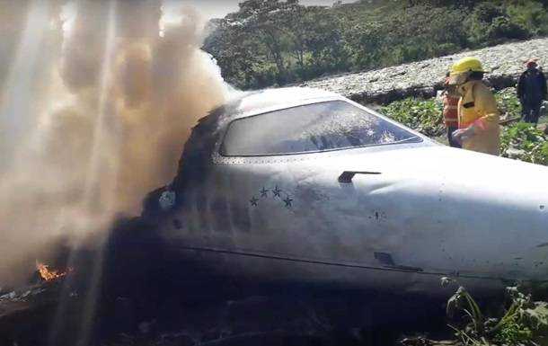 У Мексиці розбився військовий літак, є жертви