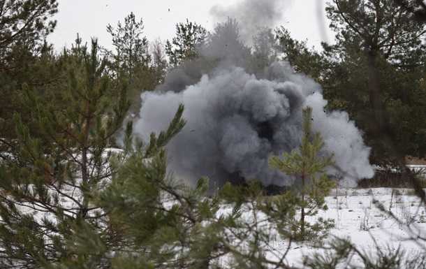 На Донбасі при обстрілах постраждало 10 військових