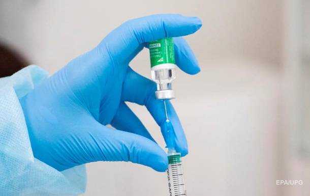 Українські медики викидають частину COVID-вакцин