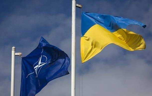 Україна просить США дати сигнал про членство в НАТО