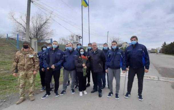 Українські моряки із затонулого в Румунії судна повернулися додому