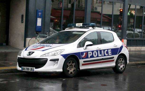 Во Франции полиция конфисковала вместо наркотиков сладости
