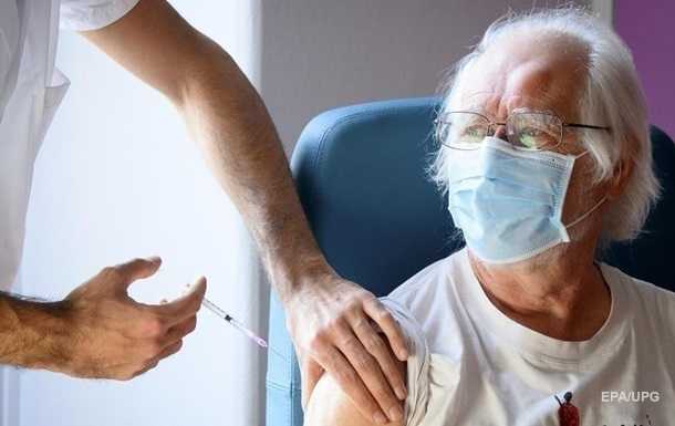 У Швейцарії назвали кількість померлих після COVID-вакцинації