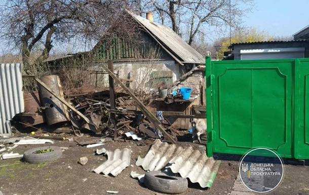 Сепаратисти обстріляли житлові будинки на Донбасі