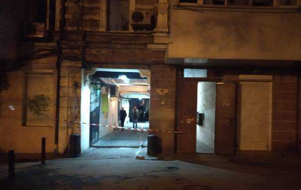 В Одесі до газової труби житлового будинку прикріпили гранату