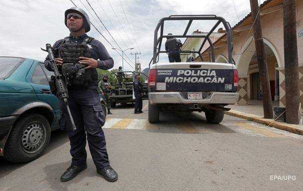 Масове вбивство у Мексиці: майже два десятки жертв
