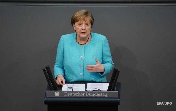 Меркель виступила за прямий діалог ЄС з Росією