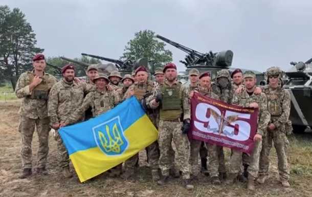 Євро-2020: Українські військові підтримали українську збірну