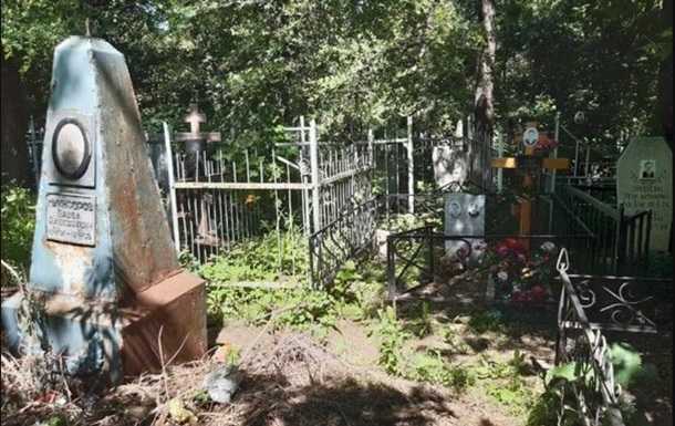 У Росії на кладовищі знайшли небіжчиків без трун