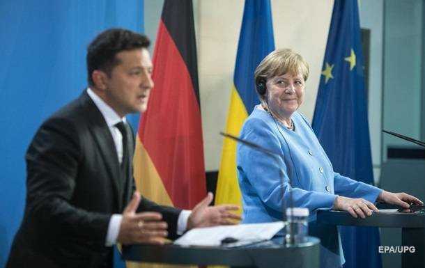 Зеленський розповів про переговори з Меркель