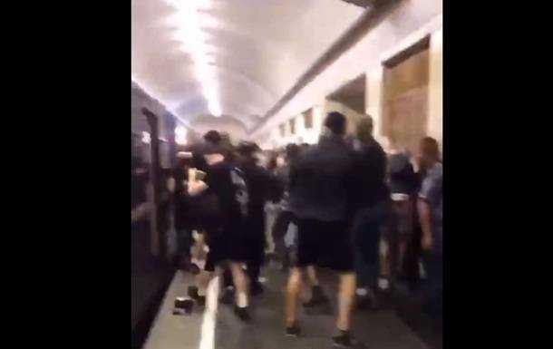 У київському метро сталася масова бійка