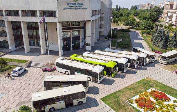 У Києві показали автобуси нового зразка