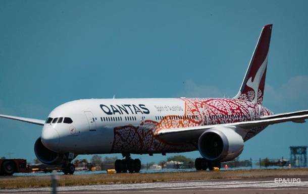В Австралії авіакомпанія відправить тисячі співробітників у відпустку за свій рахунок