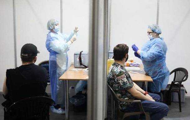 COVID-вакцинацію пройшли майже 80 тисяч українців