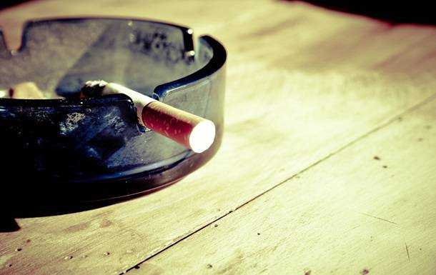 Одна сигарета скорочує життя на 5 хвилин і 30 секунд - дослідження