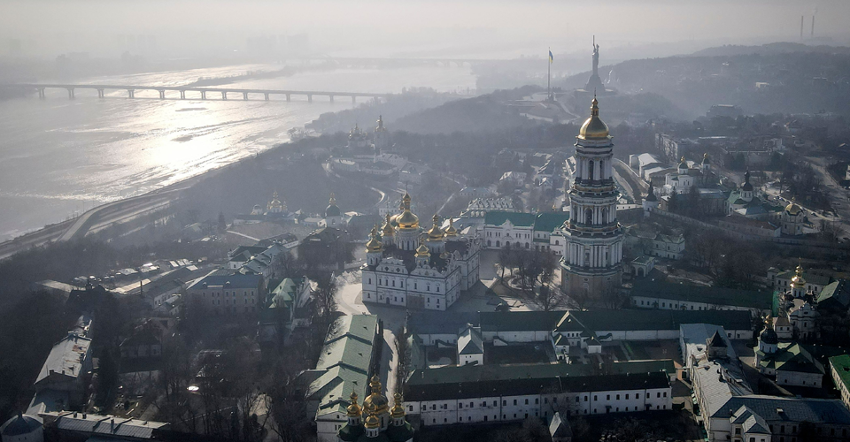 Атака дронов на Киев: из-за падения обломка люди не пострадали