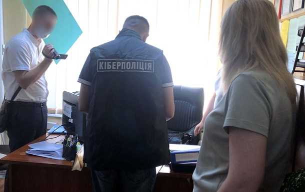У Києві викладач ВНЗ провернула аферу на 600 тис. грн