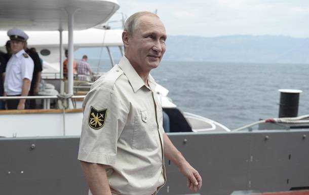 Путін доручив побудувати нові бойові кораблі