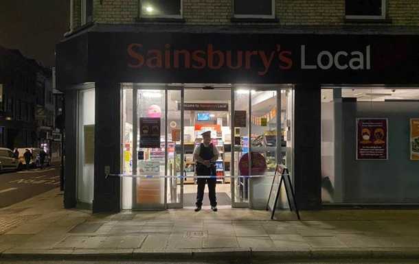 У Лондоні закрили супермаркети через чоловіка, який отруїв продукти