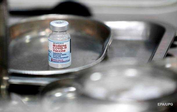 В Японії після щеплень вакциною Moderna з домішками померли двоє людей