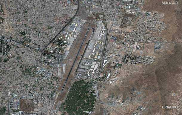 Аеропорт Кабула потрапив під ракетний обстріл