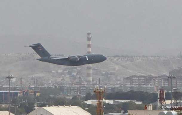 Військові США вивели з ладу військову техніку в аеропорту Кабула