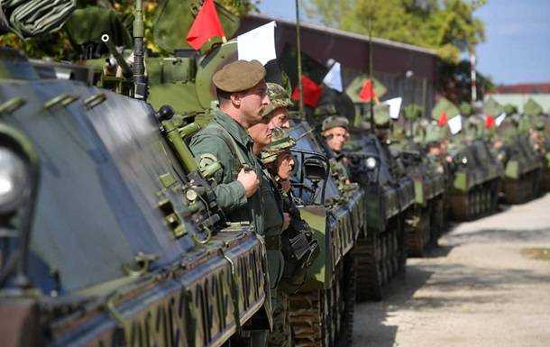 Сербія на кордоні з Косовим привела армію в бойову готовність