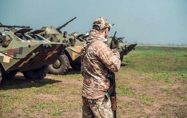 Доба на Донбасі: 14 обстрілів, поранені два бійці