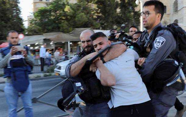 В Єрусалимі чергові сутички палестинців і поліції: понад півсотні поранених