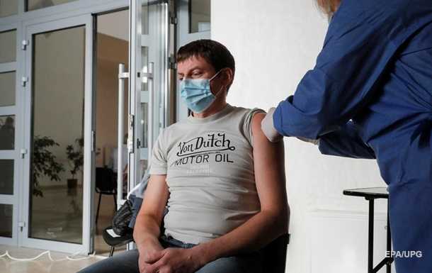 Українцям ввели понад 21 млн доз COVID-вакцин