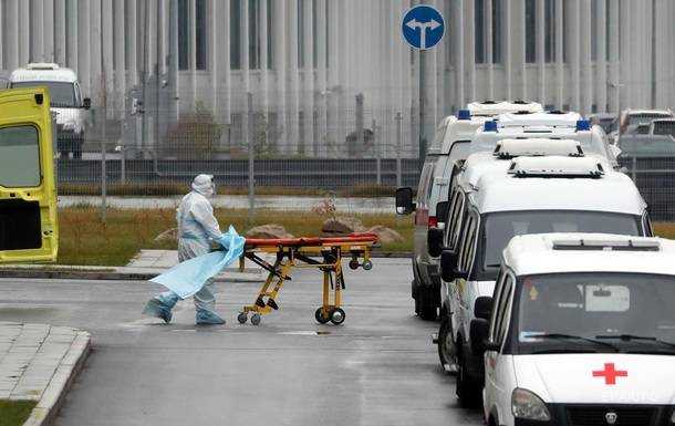 З початку пандемії в Україні 80 тисяч COVID-смертей