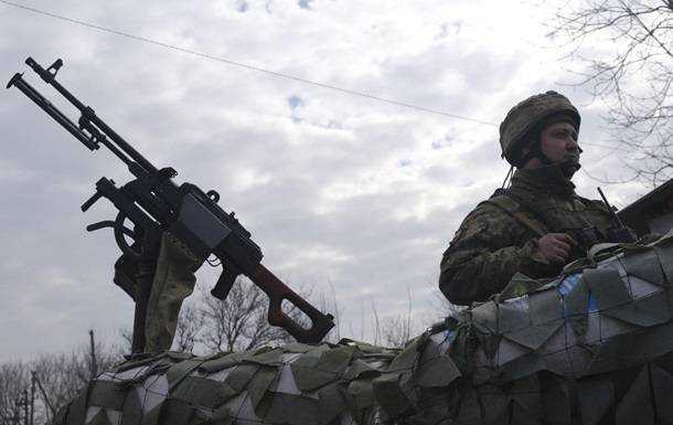 Доба на Донбасі: дев'ять обстрілів, втрат немає