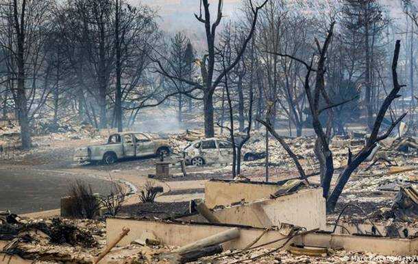 Лісові пожежі в США: cотні будинків знищено, тисячі евакуйованих