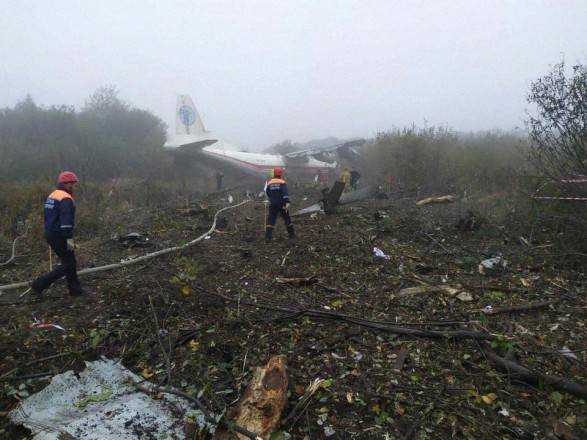 Авиакатастрофа под Львовом: "черный ящик" направили на исследование в Киев