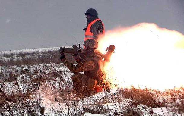 Вогнеметники ЗСУ провели бойові стрільби на Донбасі
